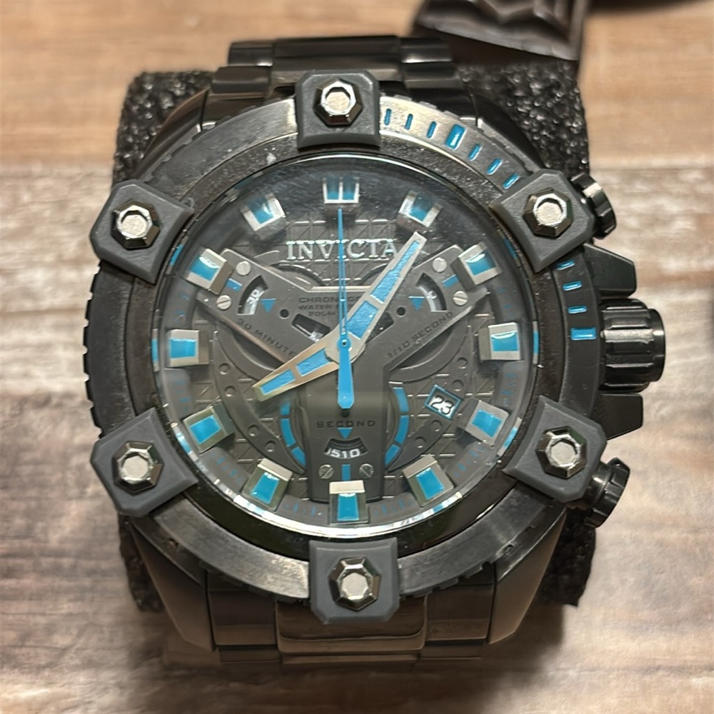 SWEET Invicta Coalition Forces gunmetal gray and aqua blue only worn twice